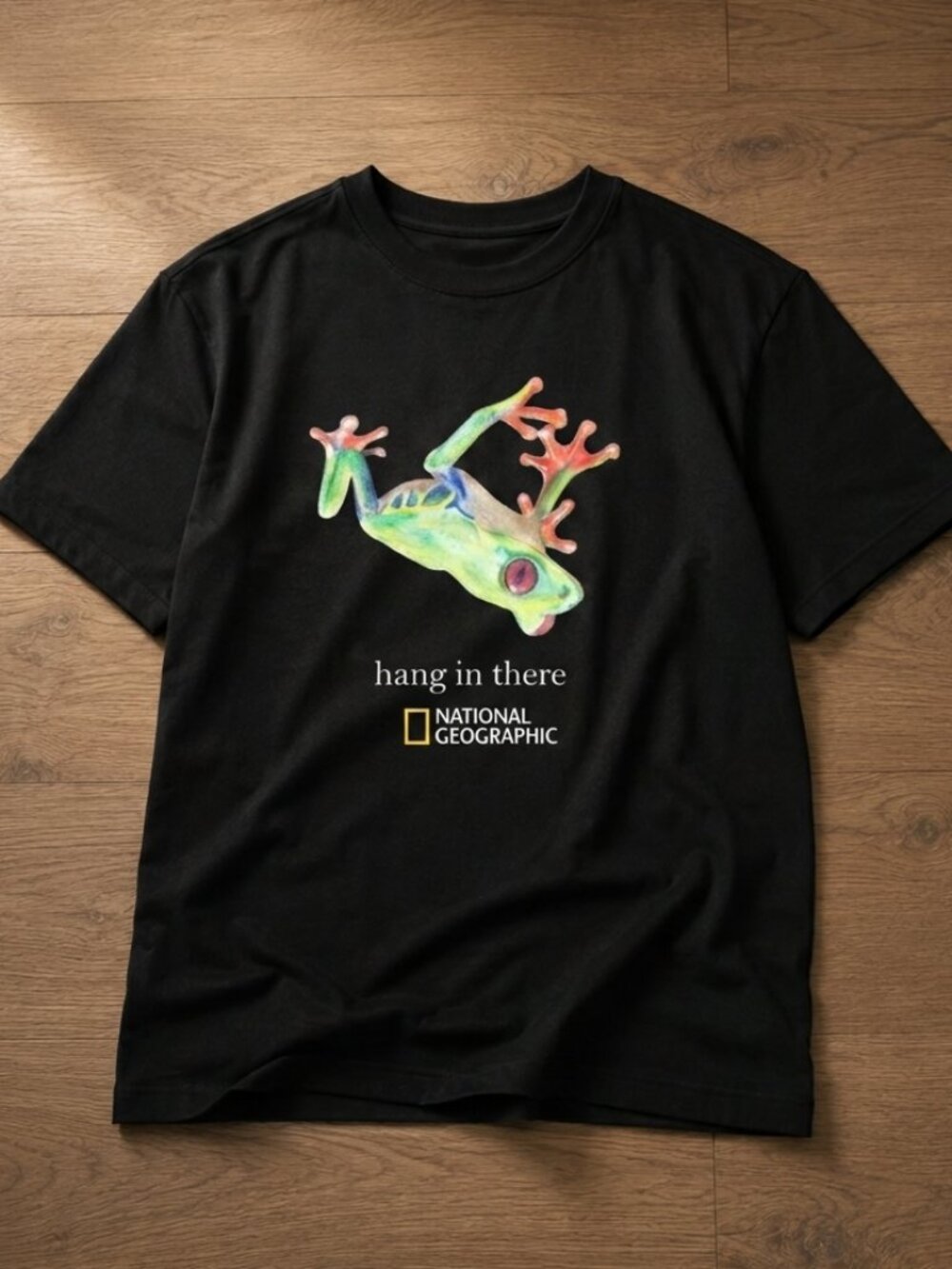 "National Geographic: Hang in There" Frog Graphic T-shirt